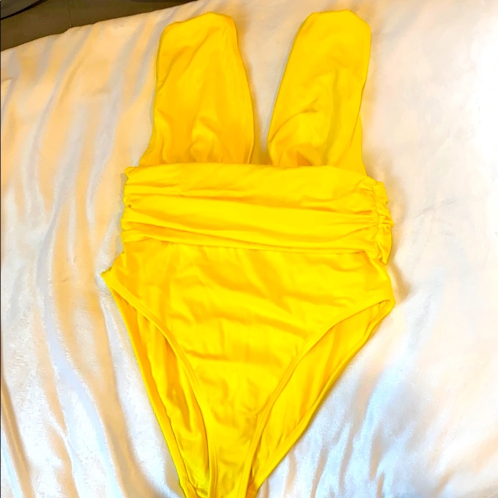 RETRO STYLE SWIMSUIT